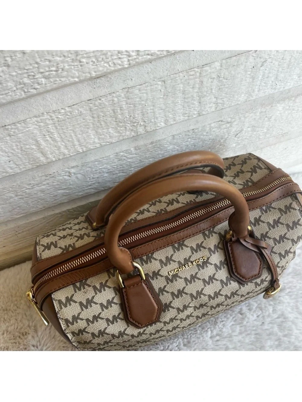 MICHAEL KORS Medium Mercer Heritage Duffle Boston Speedy Monogram Tote Bag